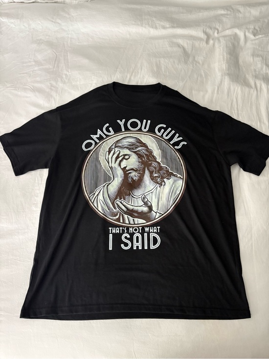 Gildan Other - Gildan Black Graphic Tee with Cream and Tan Illustration